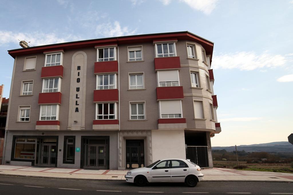 Hotel Rio Ulla Monterroso ภายนอก รูปภาพ